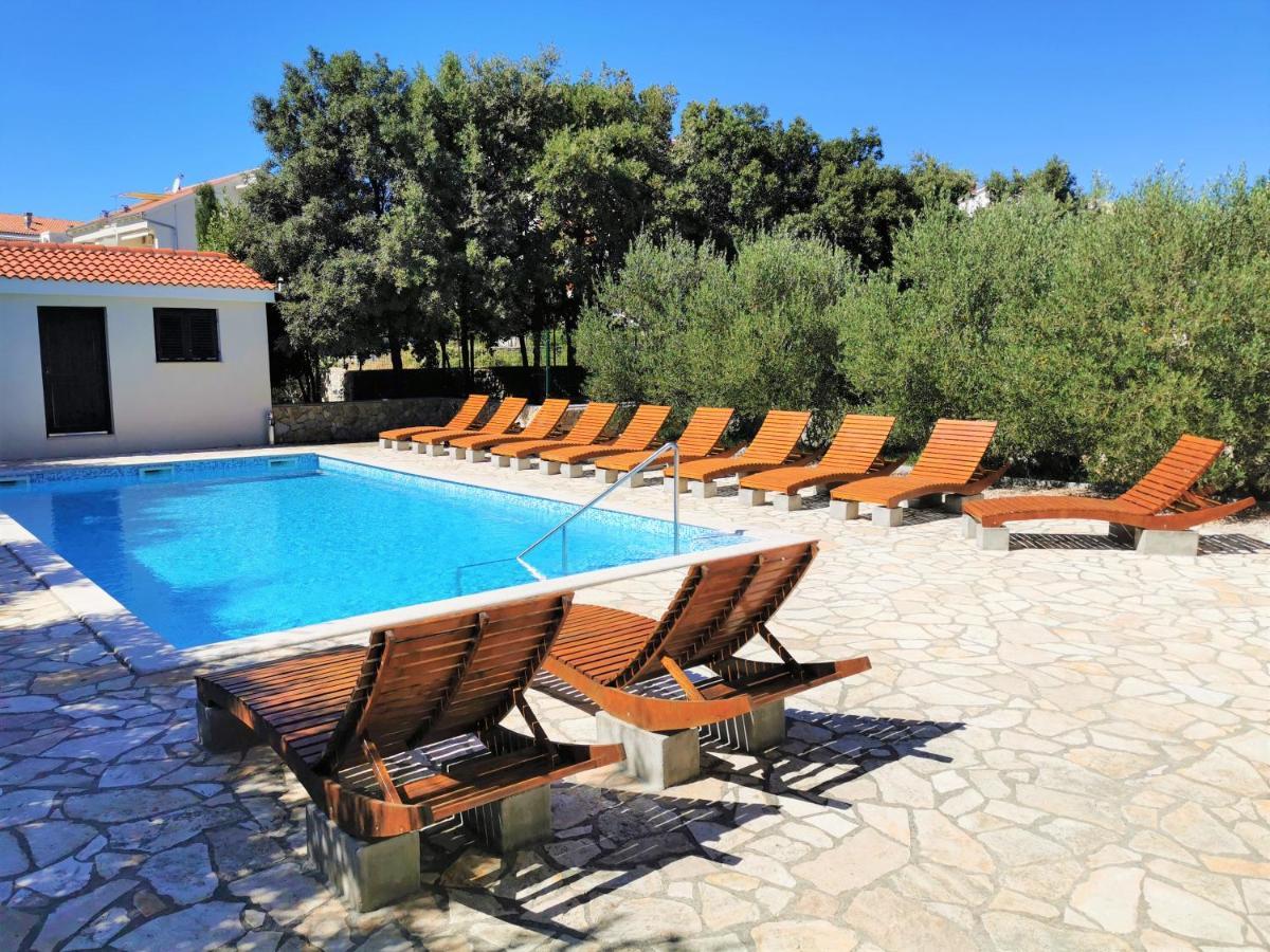 Lenka Apartments II Новаля Екстериор снимка