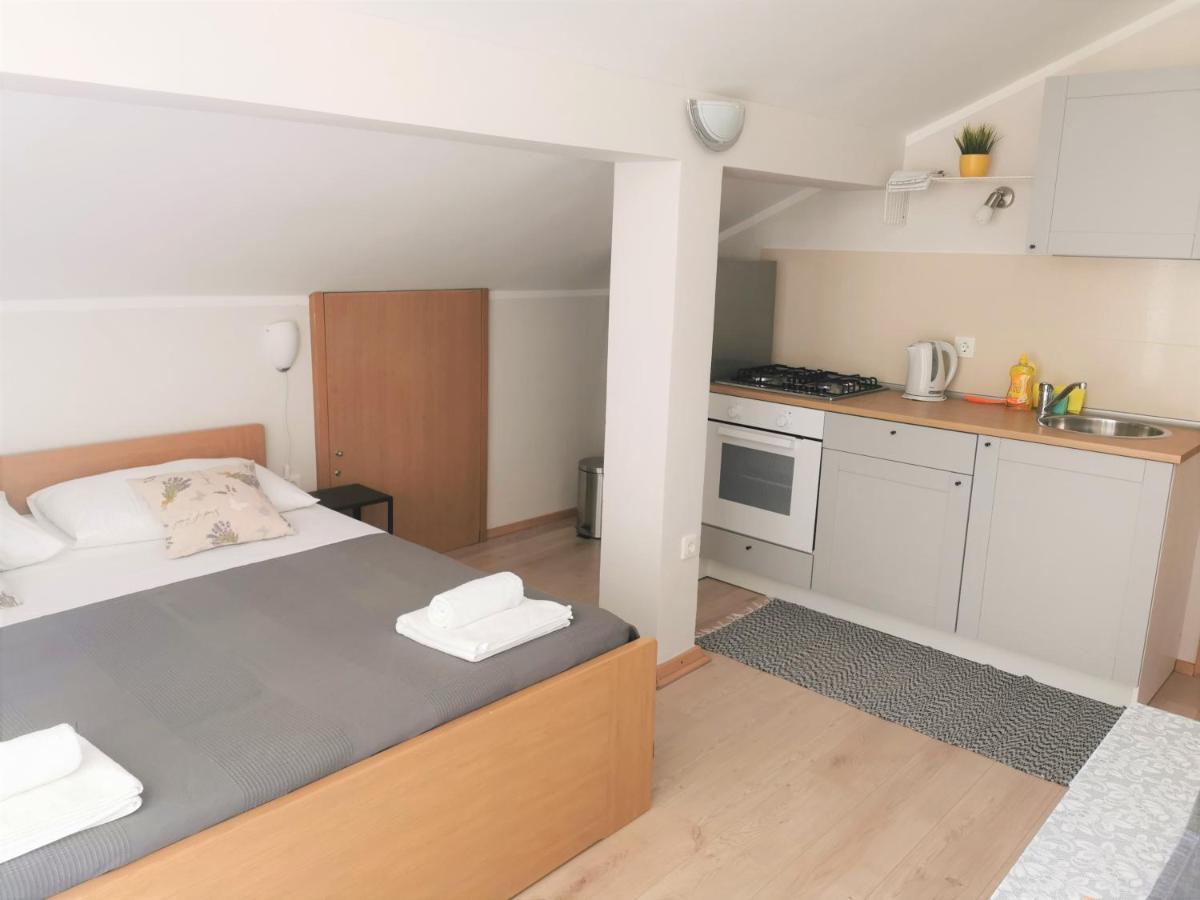 Lenka Apartments II Новаля Екстериор снимка