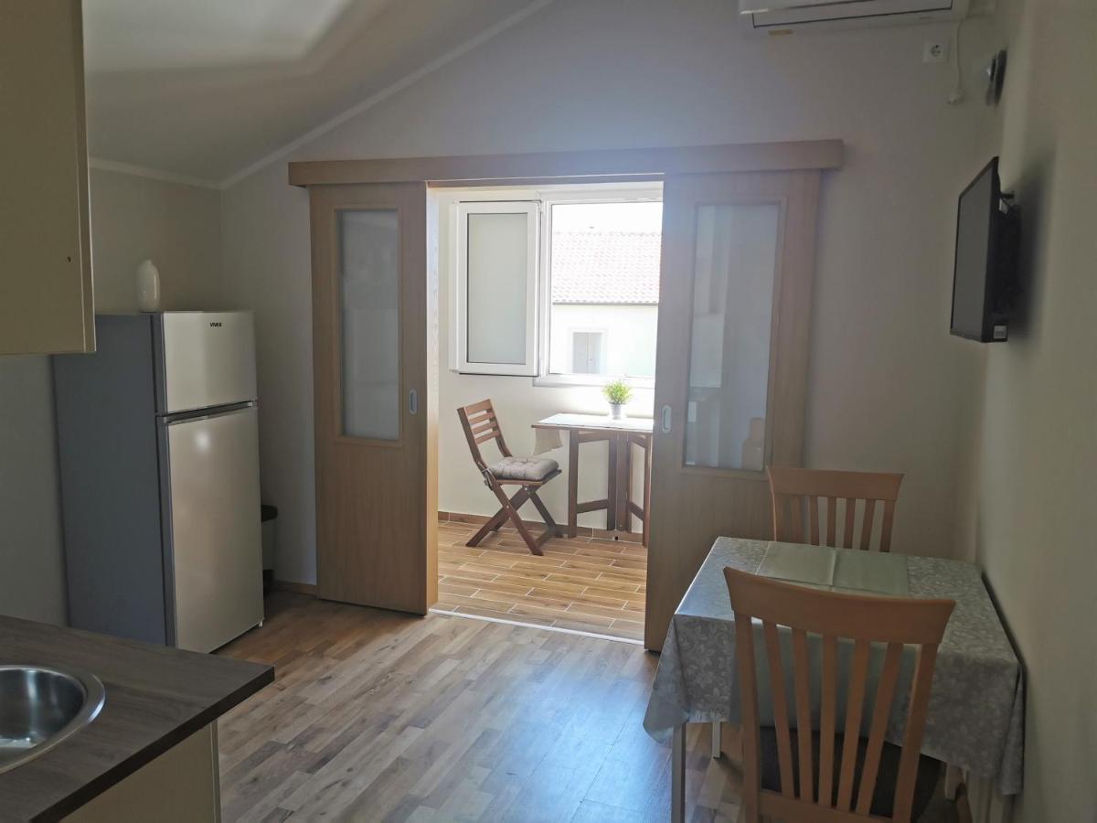 Lenka Apartments II Новаля Екстериор снимка
